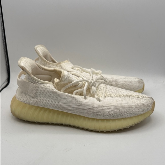 ADIDAS YEEZY BOOST 350 V2 Men’s 10 Cream Knit Sneakers with Ribbed Sole C1